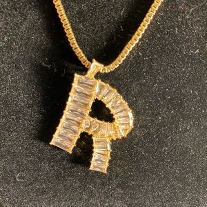 New Baublebar R Rhinestone clear gold necklace✨🎄🎁